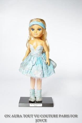 Alice in Wonderland by on aura tout vu yassen samouilov and livia stoianova couture blue dress