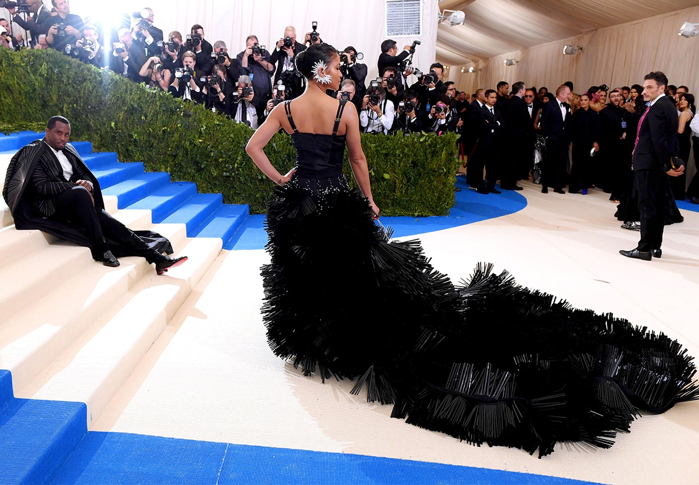 Cassie_wearing_on_aura_tout_vu_met_ball_Diddy_yassen_samouilov_livia_stoianova