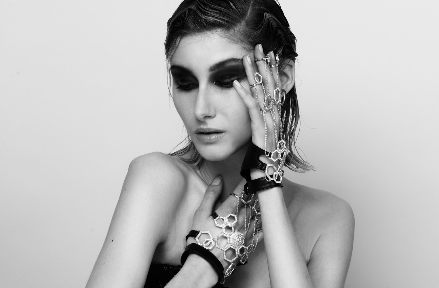 gloves collection jewellery gloves by on aura tout vu yassen samouilov livia stoianova