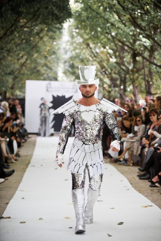 François Sagat, Fashion Week Paris, Jardin du Palais Royal, On Aura Tout Vu