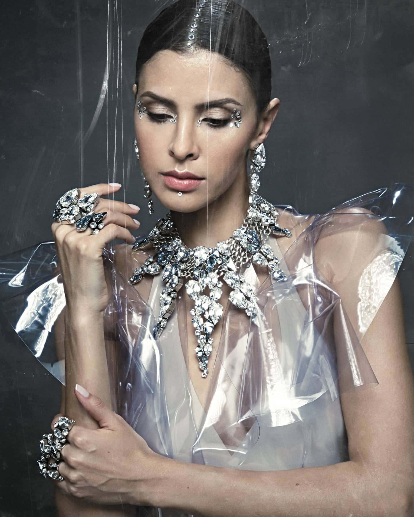 unrivaled jewellery winter_18_19 on aura tout vu
