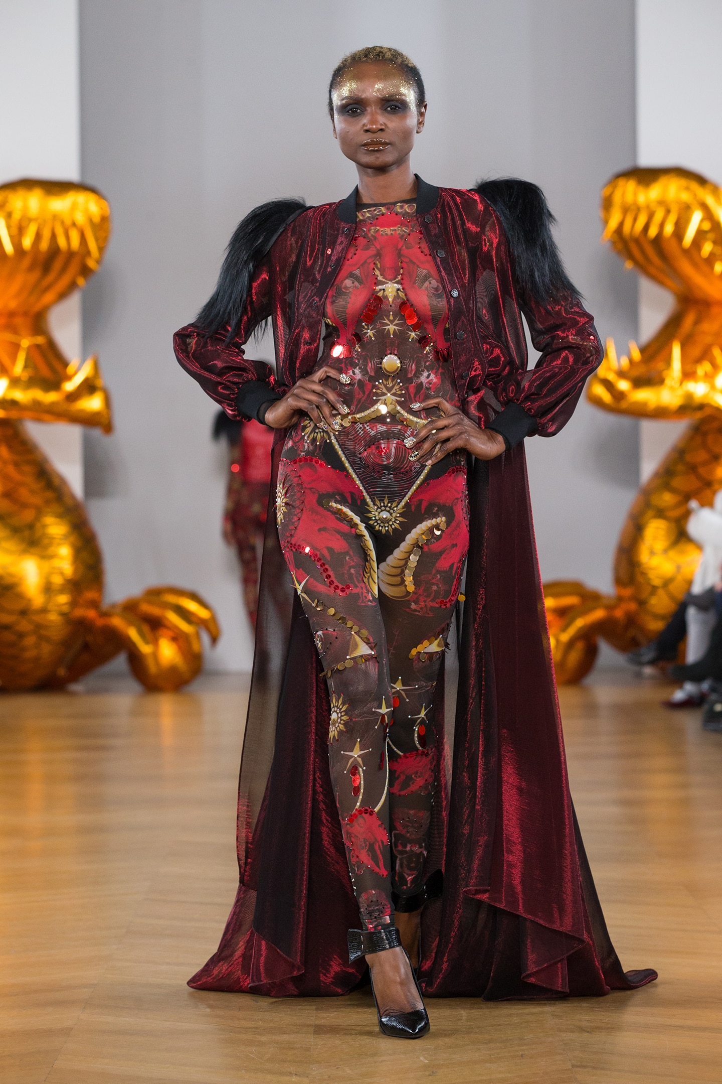 Japan textile red lurex silk coat body print by on aura tout vu 