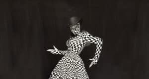 Beyonce x On Aura Tout Vu beyonce wearing star jewellery by on aura tout vu